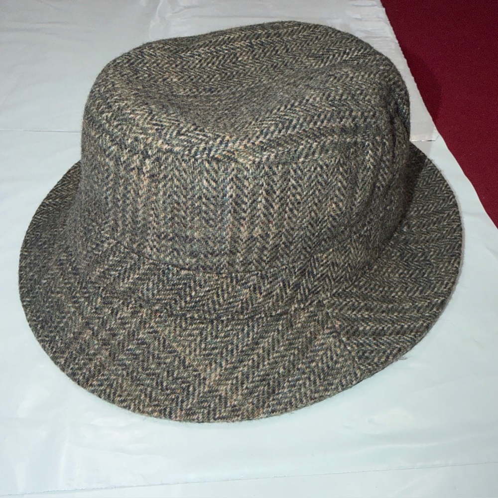 Classic Men’s Tweed Bucket Hat - Brown Herringbone